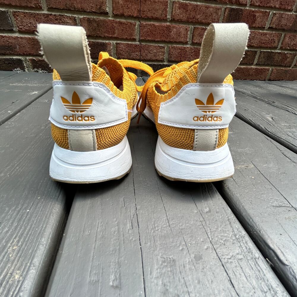 Adidas Womens Flashback Primeknit Legend Yellow Gold  BY9912 Size 11 - Picture 3 of 7